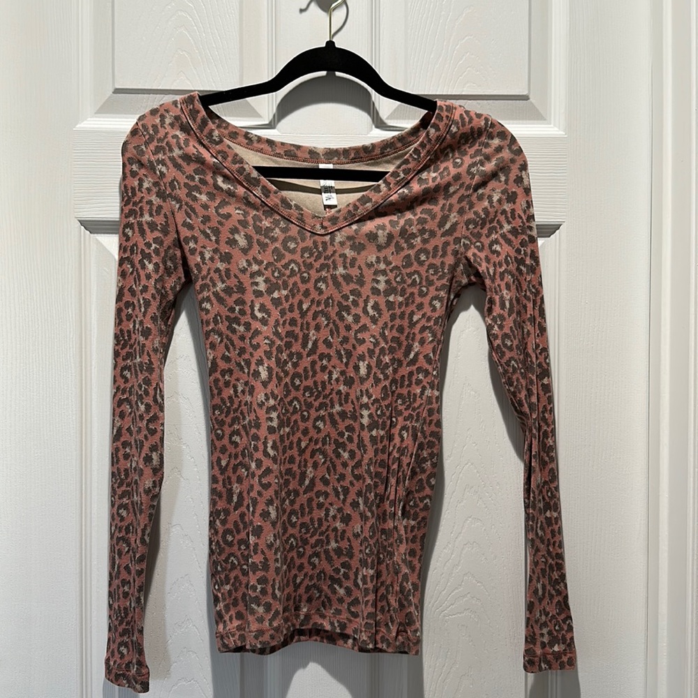 Victorias Secret Tee Shop V Neck